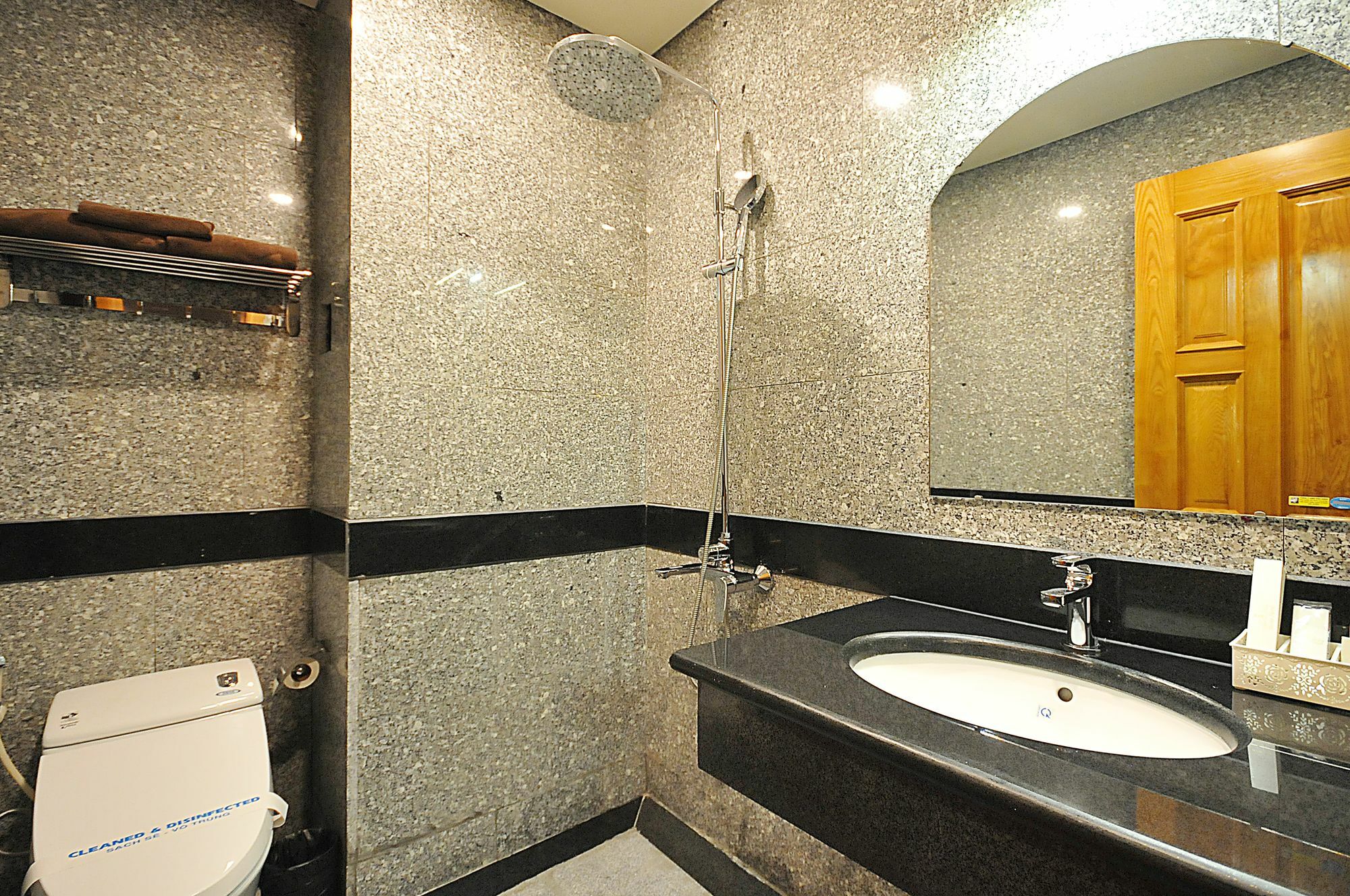 Twins Hotel مدينة هوشي منه المظهر الخارجي الصورة